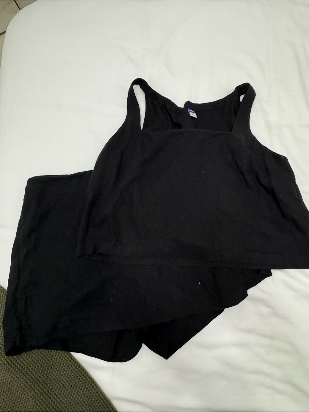 Old Navy Linen Tank Top and Skort Set